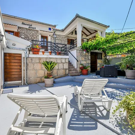 Holiday Home Škevini Dvori Starigrad Paklenica Buitenkant foto